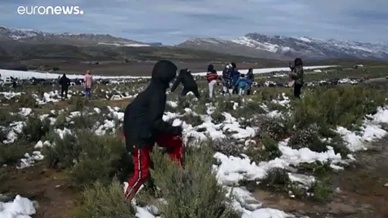 Schneemänner in Südafrika - Tafelberg in winterlicher Pracht