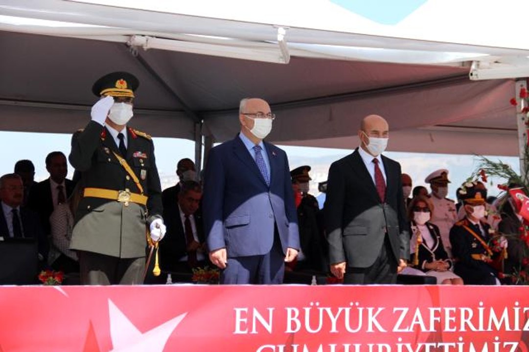 İzmir'de 30 Ağustos Zafer Bayramı coşkusu