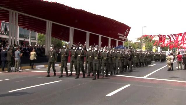 Vatan Caddesi'nde 30 Ağustos Zafer Bayramı coşkuyla kutlandı
