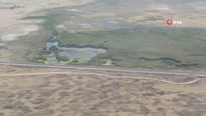 İran sınırındaki duvar çalışmaları helikopter kamerasından görüntülendi