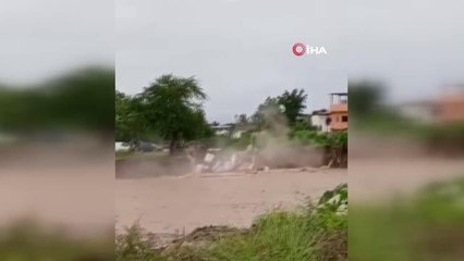 Meksika'yı vuran Nora Kasırgası'nda bir çocuk hayatını kaybetti