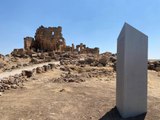 ‘Gizemli monolit’ bu kez Diyarbakır’da ortaya çıktı