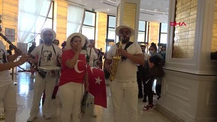 5 YILDIZLI OTELDE DEV BAYRAKLI ZAFER BAYRAMI COŞKUSU