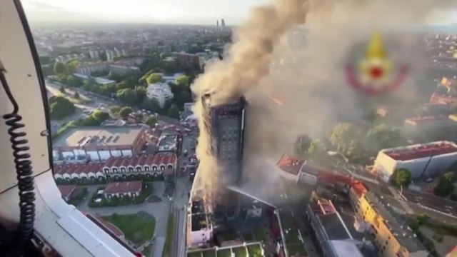 밀라노 15층 아파트 화재로 전소...인명 피해는 없어 / YTN