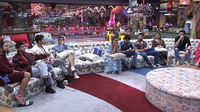 Bigg Boss OTT: Nia Sharma होंगी Bigg Boss OTT की Wildcard Entry | FilmiBeat