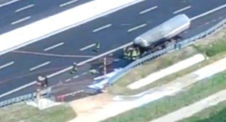 Download Video: Autocisterna di Gpl in fiamme su A4 tra Portogruaro e Latisana (30.08.21)