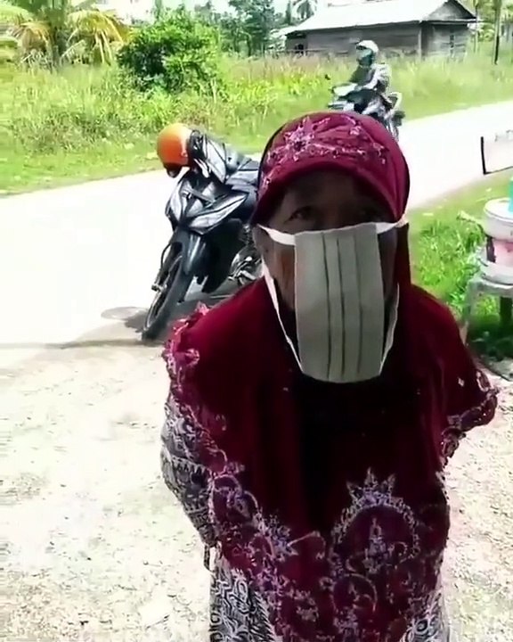 Ce n'est pas comme ça que tu es censé porter le masque