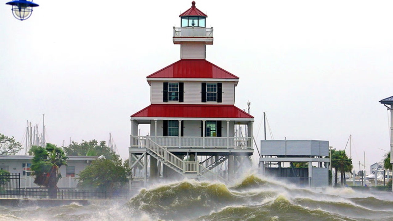 WATCH: Dramatic videos of Hurricane Ida ravaging Louisiana exactly 16 years after Hurricane Katrina