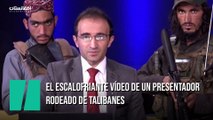 El escalofriante vídeo de un presentador rodeado de talibanes armados ‘tranquilizando’ a la población