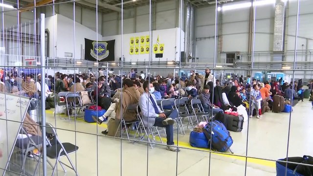 Salen de Afganistán los últimos soldados estadounidenses, poniendo fin a la guerra más larga de EEUU