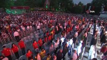 Başkent 30 Ağustos Zafer Bayramı'nda 'Kırmızı Beyaz'a büründü