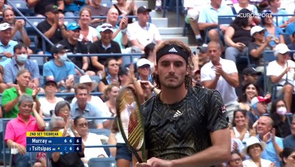 Bataille royale, poignée de mains glaciale : Tsitsipas - Murray, entre show et froid