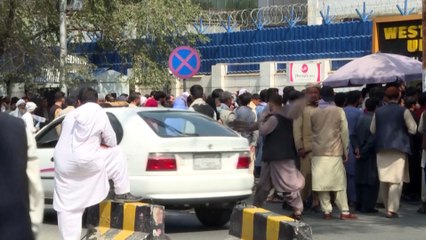 Il futuro incerto dell'Afghanistan. I talebani promettono prosperità, i civili non si fidano