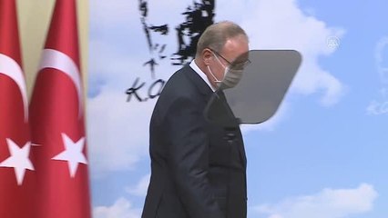 Öztrak: "İktidar öyle görünüyor ki sosyal medyada kendisiyle ilgili getirilen eleştirilerden rahatsız"