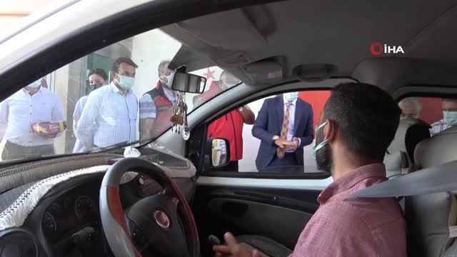 Son dakika haberleri | Vali Çağatay Tatvan'da polis kontrol noktasında Aşı uygulamasını takip etti