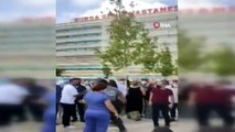 Poliklinik önünde fenalaşan kadın için 20 dakika ambulans beklendi