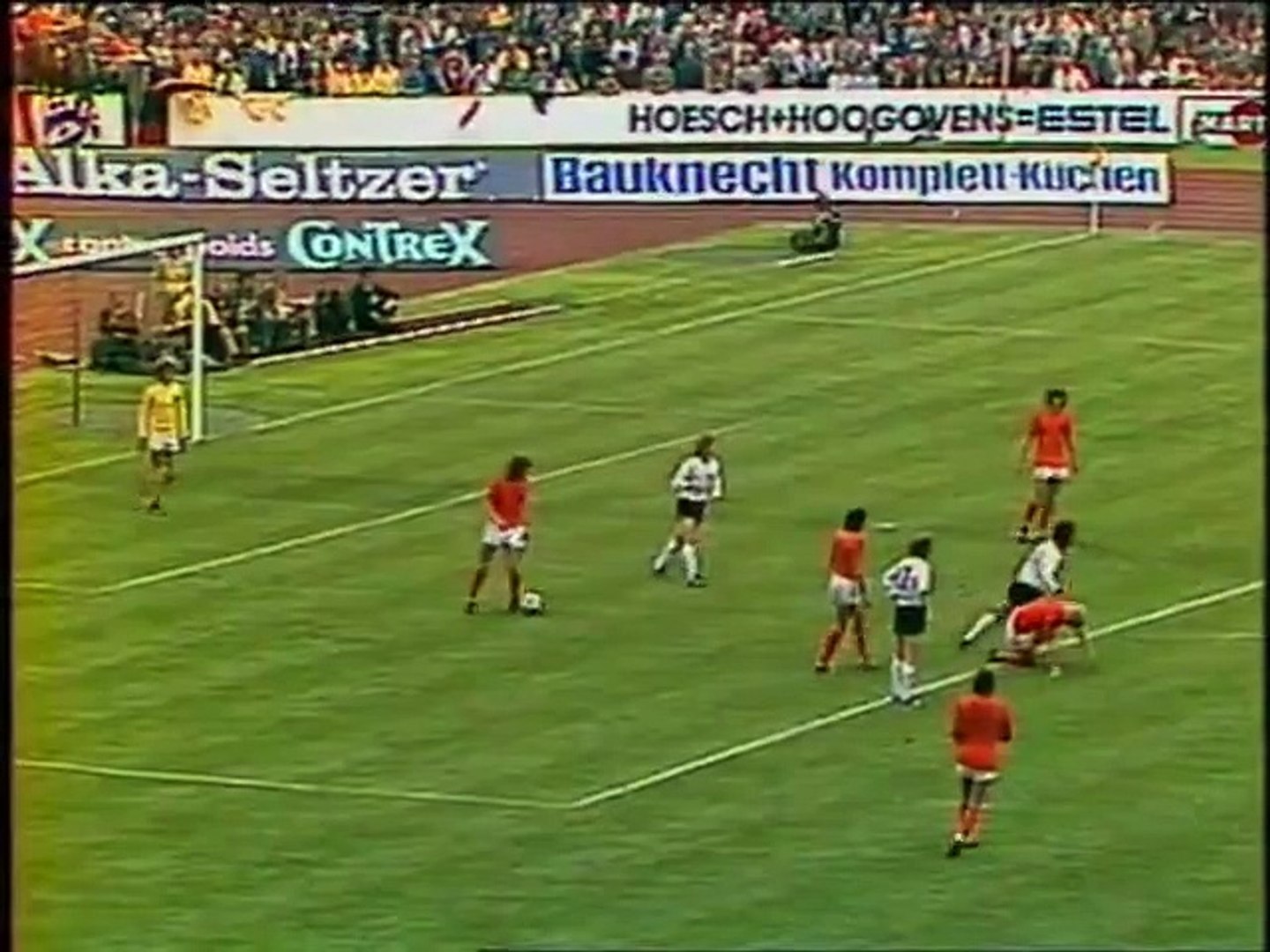 Coupe du Monde Football FIFA Allemagne 74 -SIGNATURE vainqueur Wolfgang OVERATH