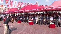 Kırgız Cumhuriyeti'nin bağımsızlığının 30. yılı anısına Er Manas heykeli dikildi