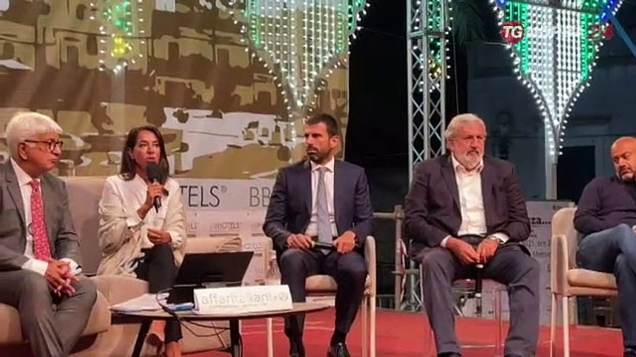 Emiliano fa la corte a Salvini