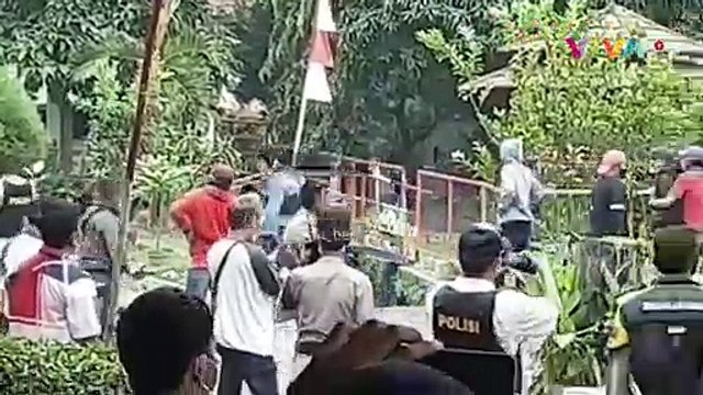 Bentrokan Pecah! Dua Ormas Perang Depan Kampus