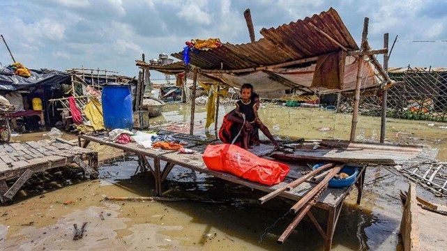 Several UP villages inundated, thousands forced to leave homes