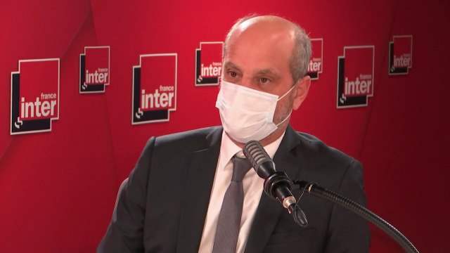 Jean-Michel Blanquer : La remontée des cas de contamination après la rentrée est un des scénarios possibles. Nous avons un handicap supplémentaire, le variant delta, mais un atout supplémentaire, le vaccin, que nous n'avions pas auparavant.