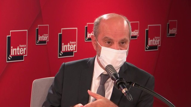 Jean-Michel Blanquer : À l'école primaire, il y aura 600 000 tests salivaires par semaine, et deux autotests par adulte et par semaine. Dans le secondaire, nous aurons des tests plus ciblés : nous sommes sur une population majoritairement vaccinée.