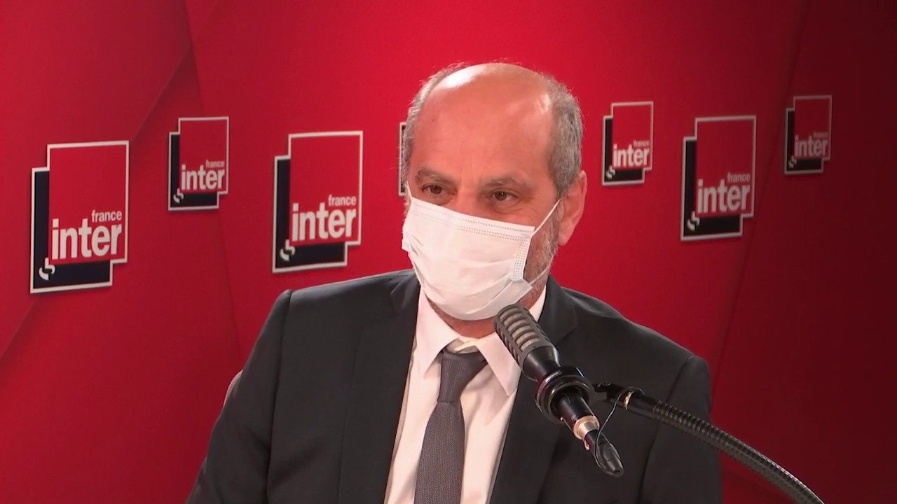 Jean-Michel Blanquer : "Ni les détecteurs de CO2 ni les purificateurs d'air ne sont l'alpha et l'oméga de la lutte contre le Covid (...). Certains purificateurs d'air sont utiles, d'autres ne le sont pas, c'est beaucoup plus utile d'ouvrir les fenêtres."