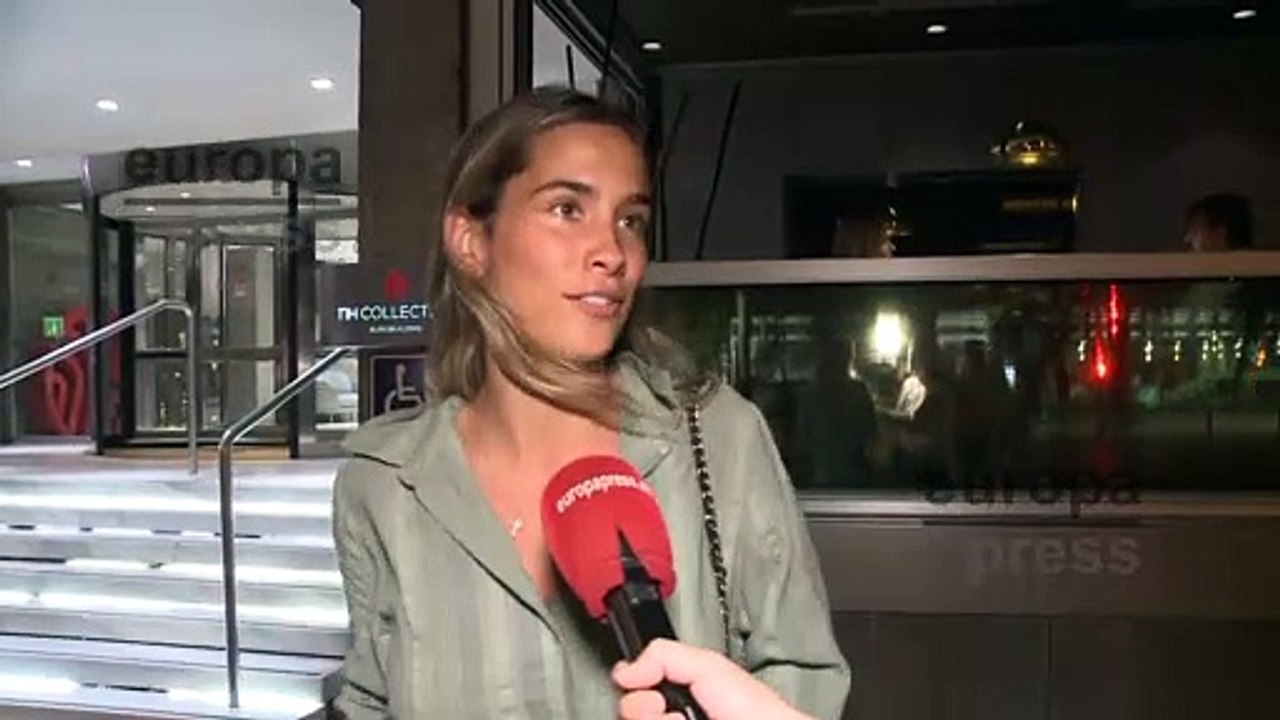 María Pombo disfruta de la vuelta a Madrid junto a su marido Pablo y su hermana Marta