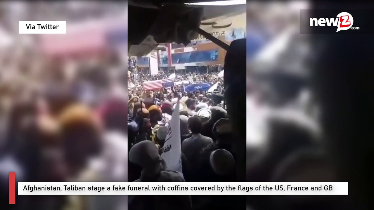 Afghanistan, Taliban stage a fake funeral with coffins covered by the flags of the US, France and GB