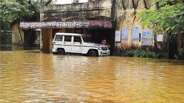 Bihar hospital turns into 'Aquarium' after rains