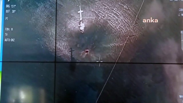 İzmir'de yangın; alevlerin yerleşim yerlerine çok yakın olduğu belirtildi