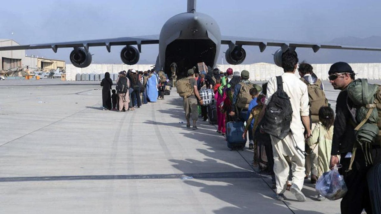 Taliban bans allowance of Afghan nationals to Kabul airport