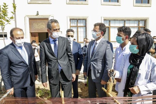 Son dakika! Milli Eğitim Bakanı Özer, Şırnak Merkez Mesleki Teknik Anadolu Lisesi'nde incelemelerde bulundu