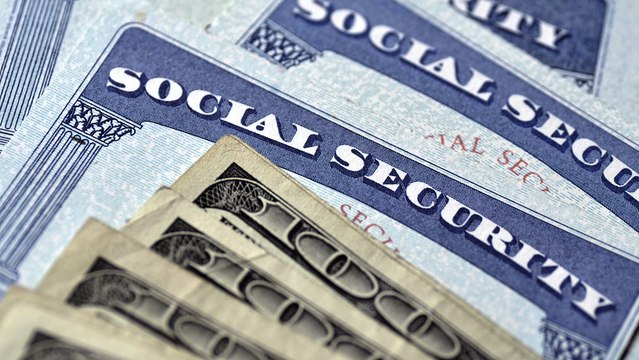 Social Security Benefits Will Be Cut by 2034, a Year Earlier Than Expected Due to Pandemic