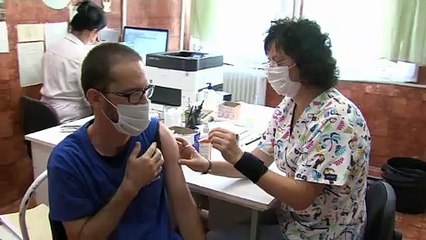 Teachers should not be forced to get vaccinated, union warns