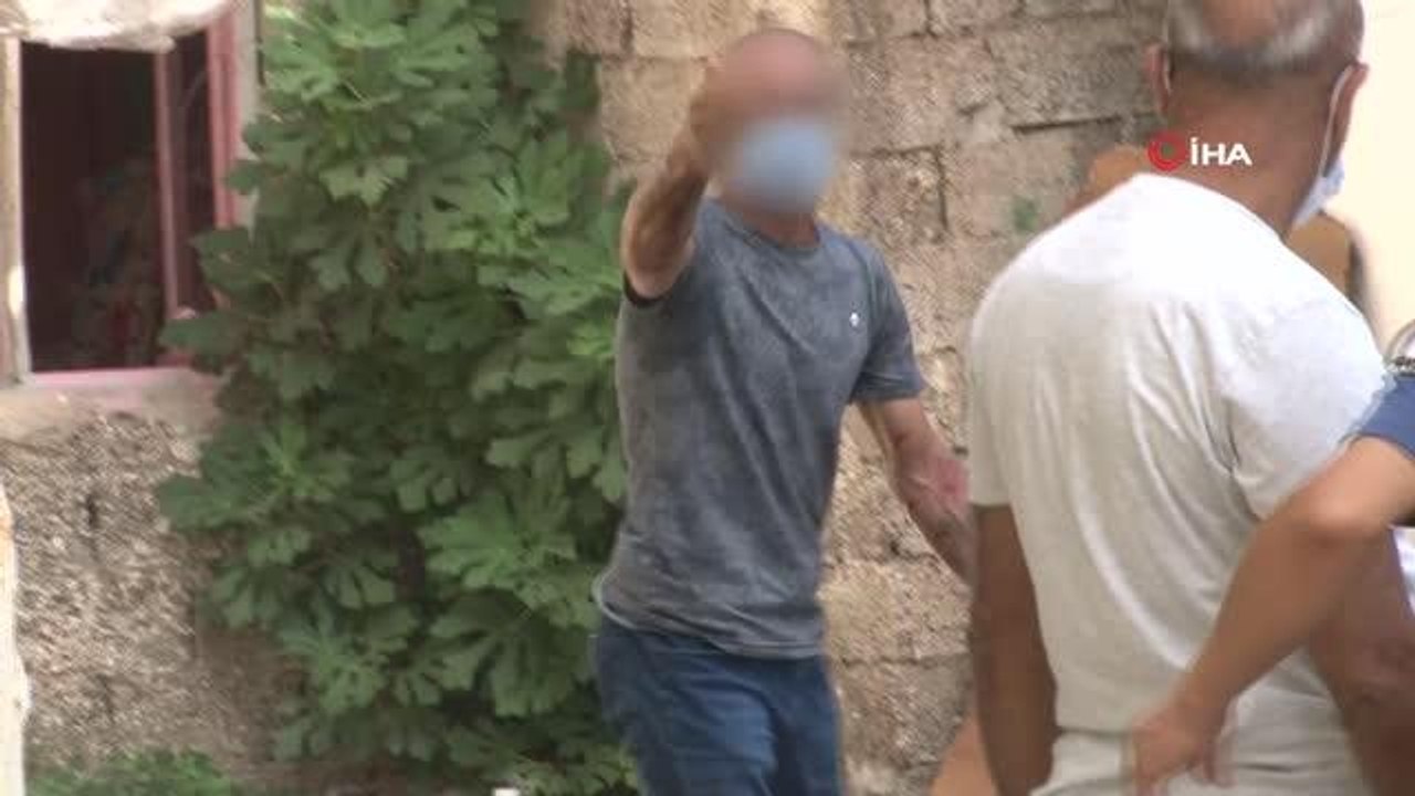 Son dakika haberi! Tartıştığı karısının KADES butonuna bastığını polis kapıya gelince öğrenen adam çılgına döndü