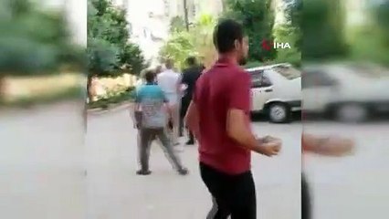 Site bahçesinde otopark meydan savaş!