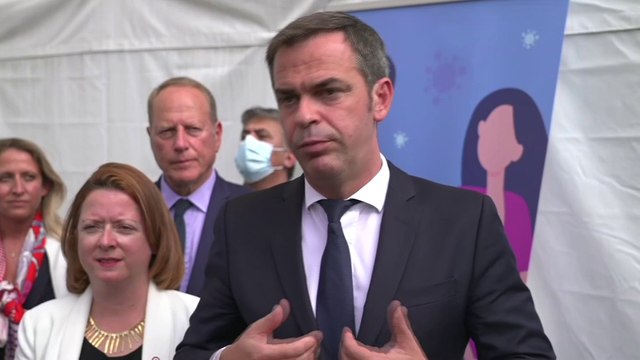 Soignants: Olivier Véran affirme que la loi s'appliquera en cas de refus de la vaccination
