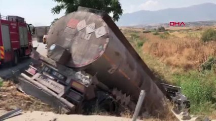 Son dakika haber... ZİNCİRLEME KAZADA ŞANS ESERİ KİMSE YARALANMADI