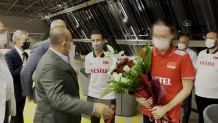 Dışişleri Bakanı Çavuşoğlu'ndan Filenin Sultanlarına moral ziyareti