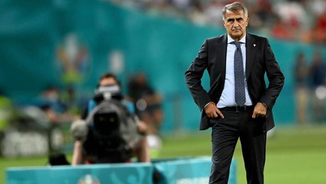 Sözleri tepki çekti! Yabancı kuralına ön ayak olan Şenol Güneş, şimdi etliye sütlüye karışmadı