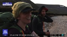 [이슈톡] 영국인 남녀 모험가, 똑바로만 78km 걸어 화제