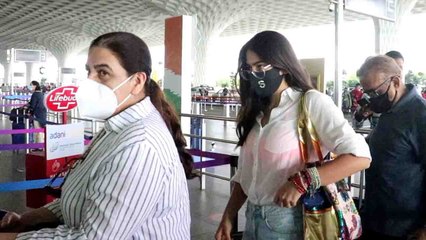 Sara Ali Khan कहां चली मम्मी Amrita Singh के साथ ? Watch video | FilmiBeat