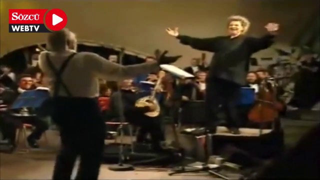 Theodorakis’in o görüntüleri sosyal medyada binlerce paylaşıldı