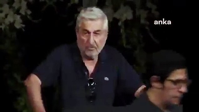 Cihat Tamer, Ferhan Şensoy için düzenlenen törende konuştu: Din bağımlısı hükümetlere rağmen 70 senedir inadına tiyatro yapıyoruz