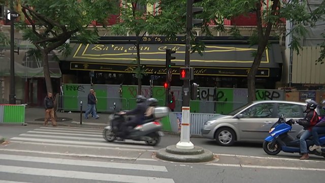 Bataclan: Le 13 novembre 2015, alors qu'il est chez lui, le journaliste du Monde Daniel Psenny réalise le seul scoop de sa vie en filmant une partie de l'attentat