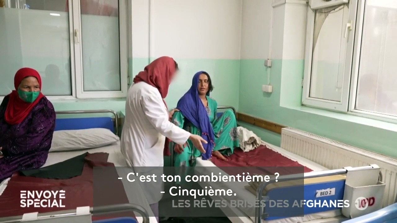 "Envoyé spécial" dans une maternité à Kaboul avant l'arrivée des talibans, pour qui les sages-femmes sont des "femmes à abattre"