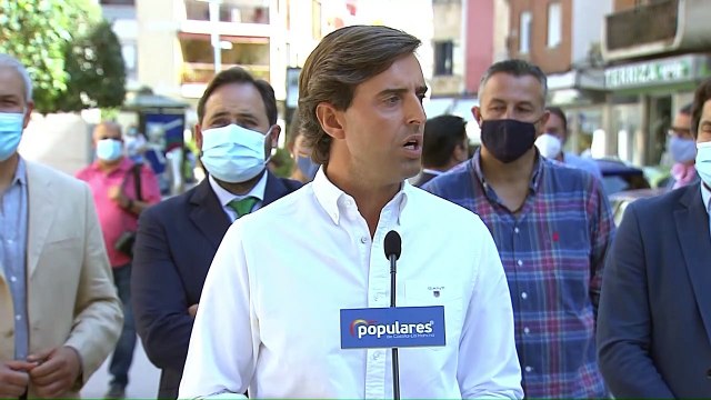 Sánchez celebra los datos del paro mientras que el PP le pide que no haga propaganda