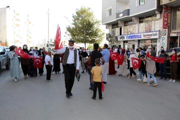 Şırnak annelerinden HDP önünde kutlamalı eylem